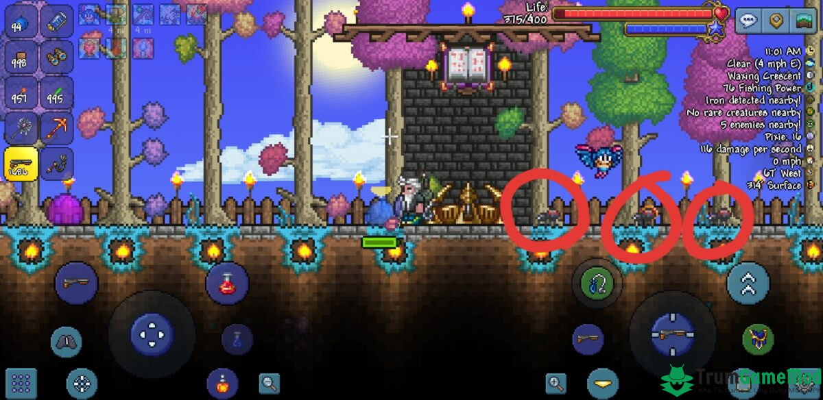 Nhiều kẻ thù khác nhau có trong game Terraria MOD APK